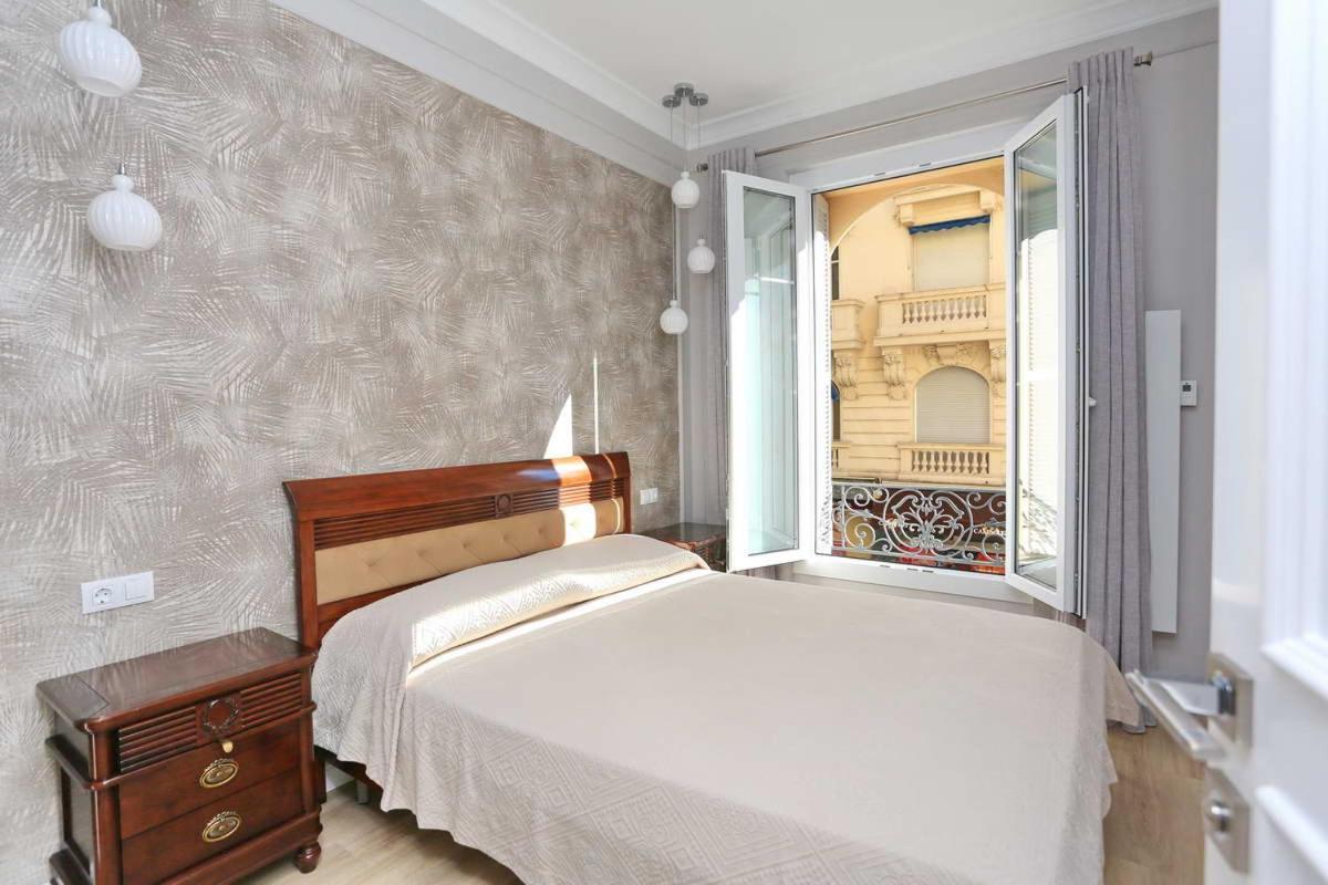 Luxe Negresco Apartment